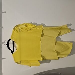 Modern yellow blouse with layers